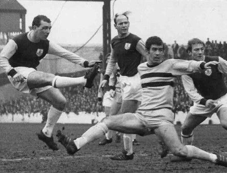 00b95b8e8731119cba91965e2b21fc9b--burnley-fc-west-ham.jpg