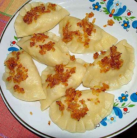 Pierogi_z_cebulką.jpg