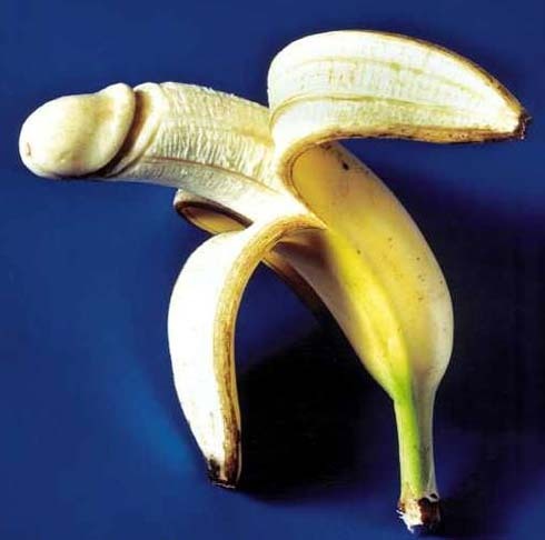 Lonely banana seeks mate with box