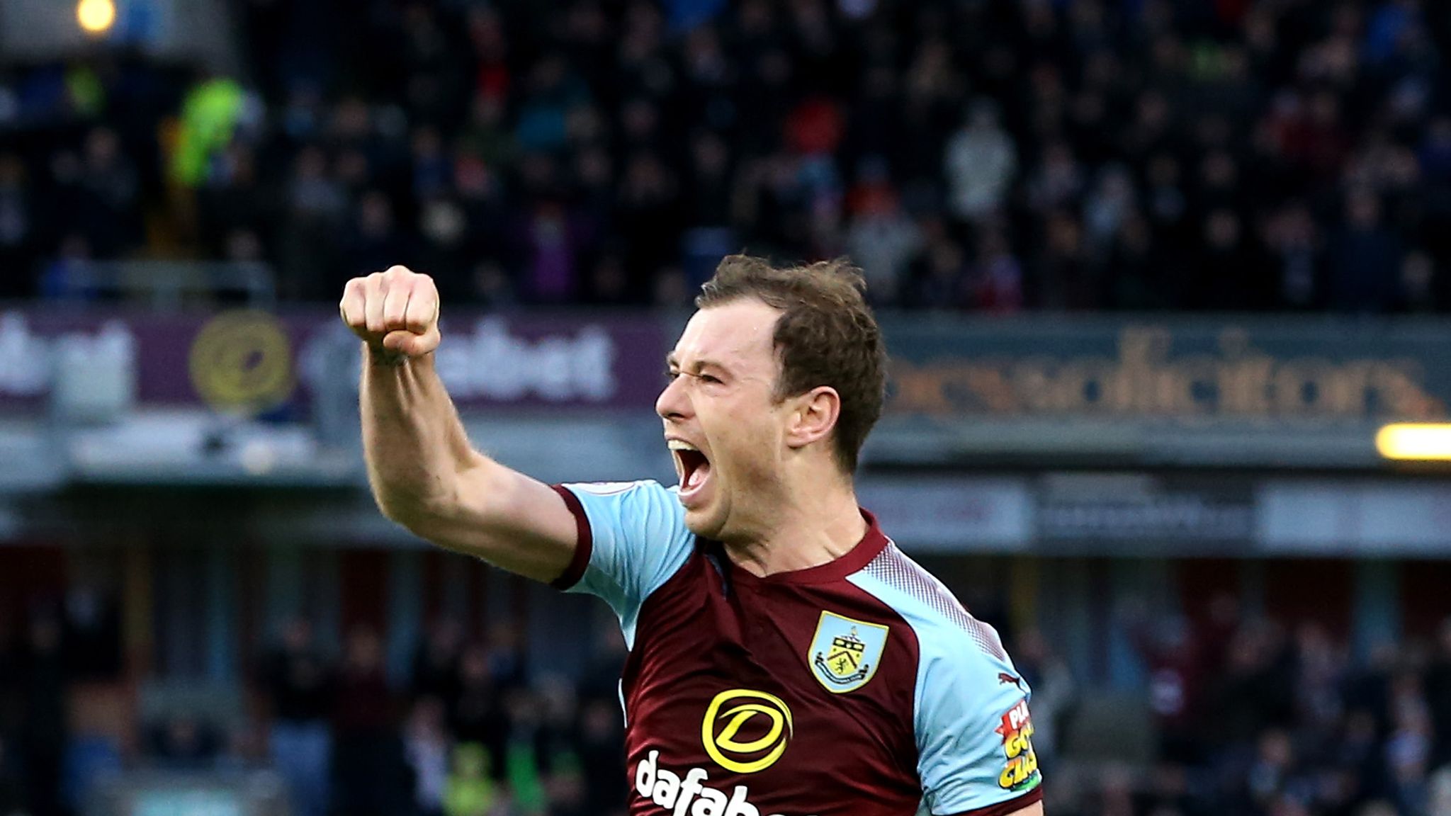 skysports-ashley-barnes-celebrates-scoring-burnley_4159351.jpg