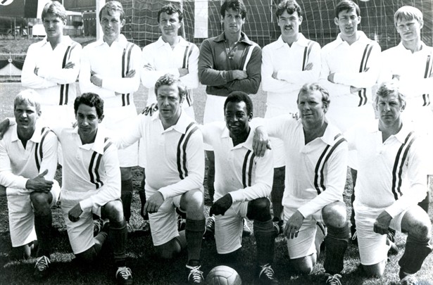 escape_to_victory_35341_medium.jpg