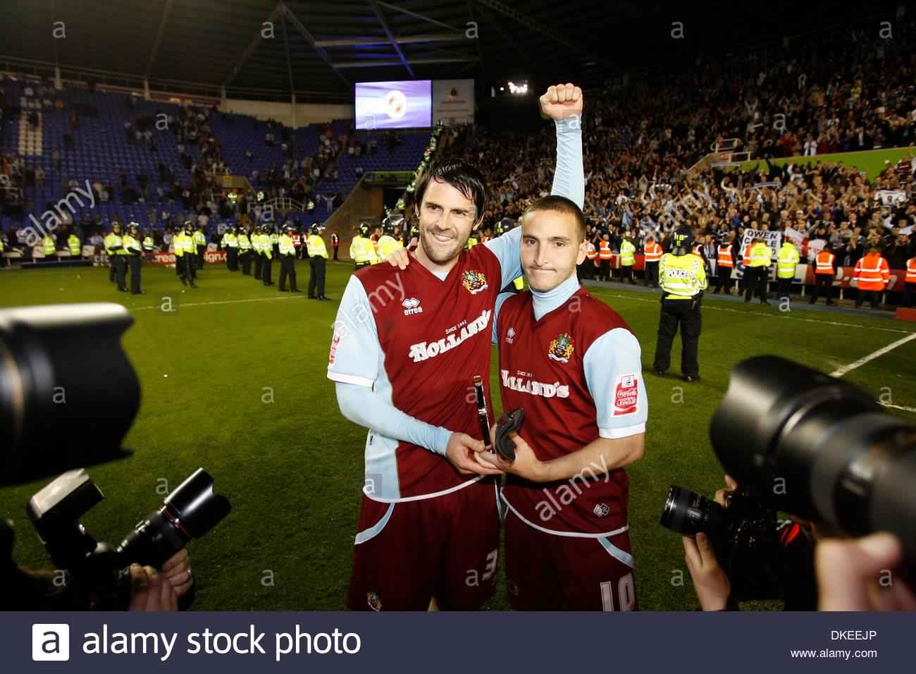 burnleys-goalscorers-steven-thompson-and-martin-paterson-celebrate-DKEEJP.jpg