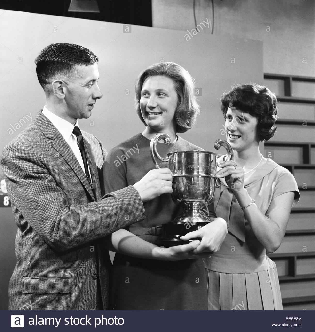 anita-lonsbrough-swimmer-from-great-britain-who-won-a-gold-medal-at-ER6E8M.jpg