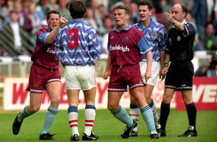 1994_wallace_sent_off.jpg