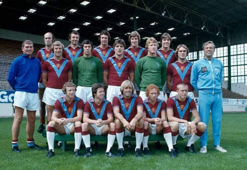 Team 1976.jpg