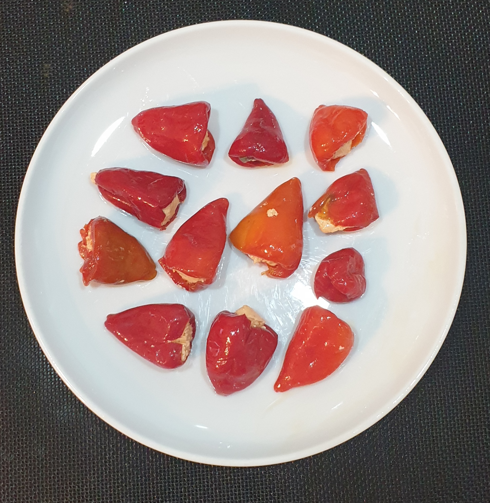 12 Cheesey stuffed Chillis.jpg