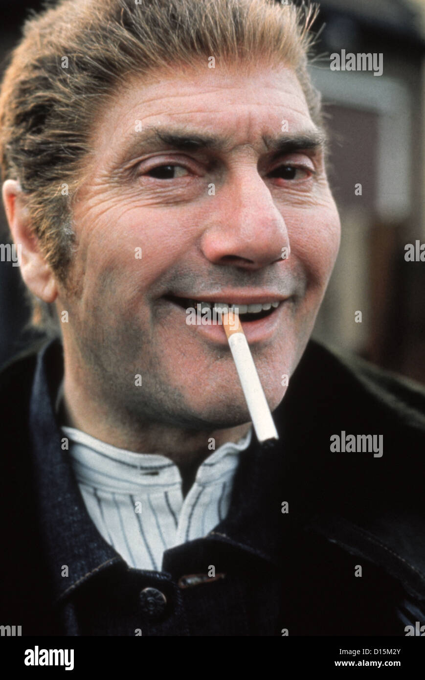 dick-emery-portrait-emey-002-moviestore-collection-ltd-D15M2Y.jpg