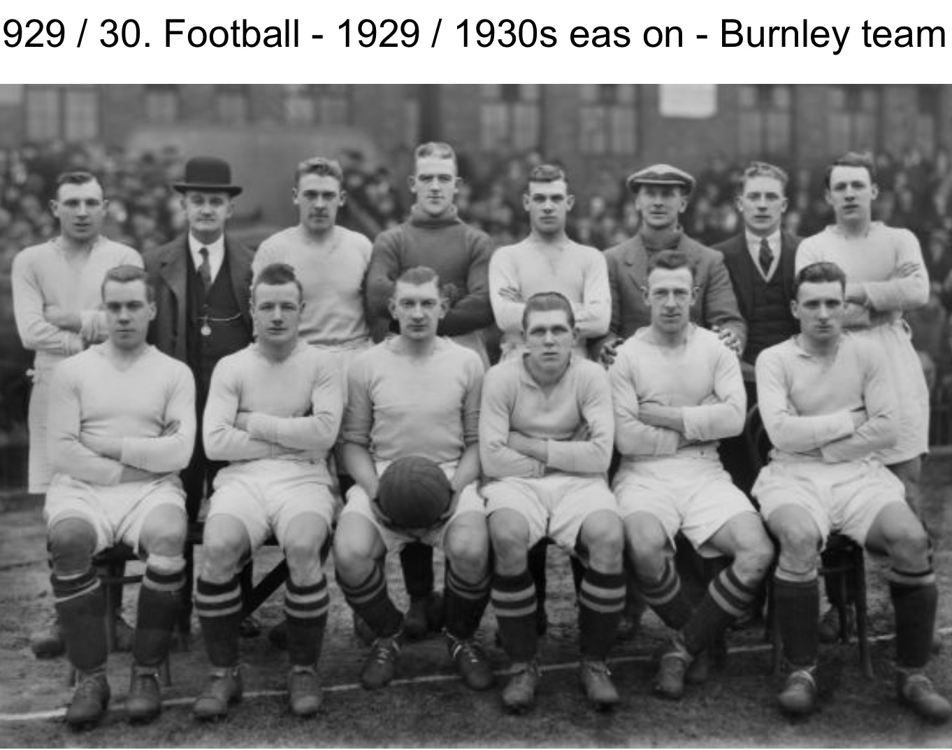 1929-30 team.jpg