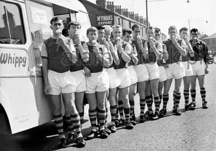 1962 FA Cup Ice Cream.jpg