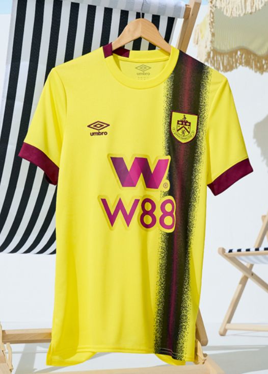 Away Kit.jpg