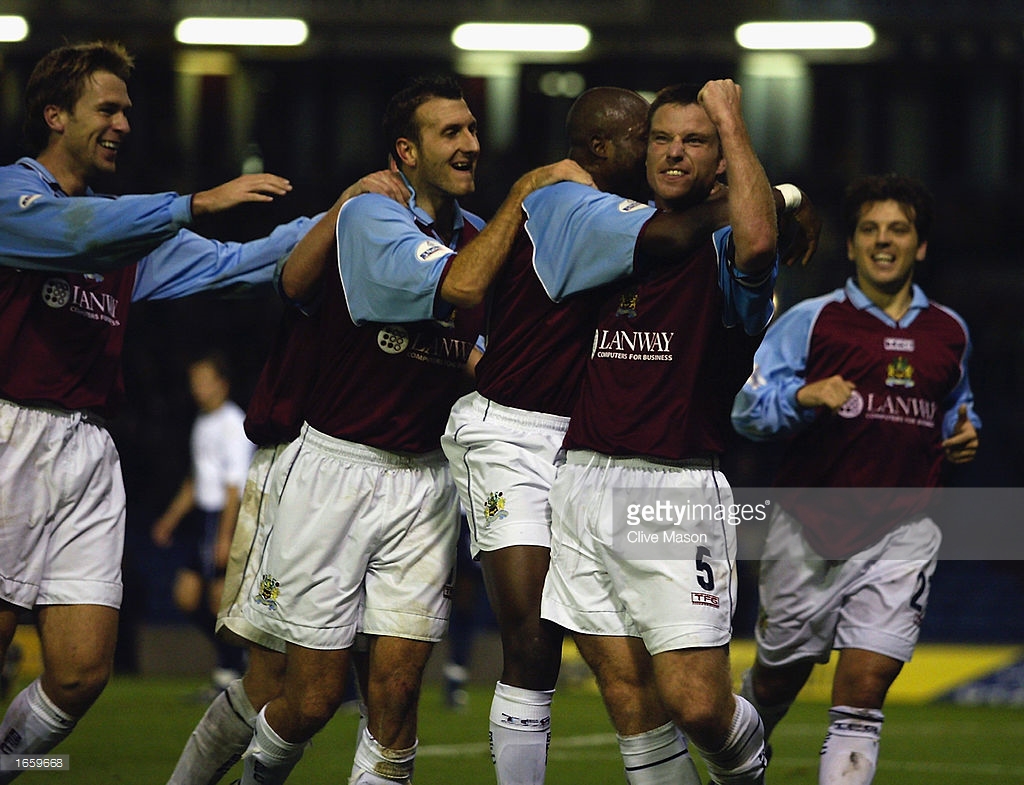 steve-davis-of-burnley-celebrates-scoring-the-winning-goal-with-the-picture-id1659668.jpg