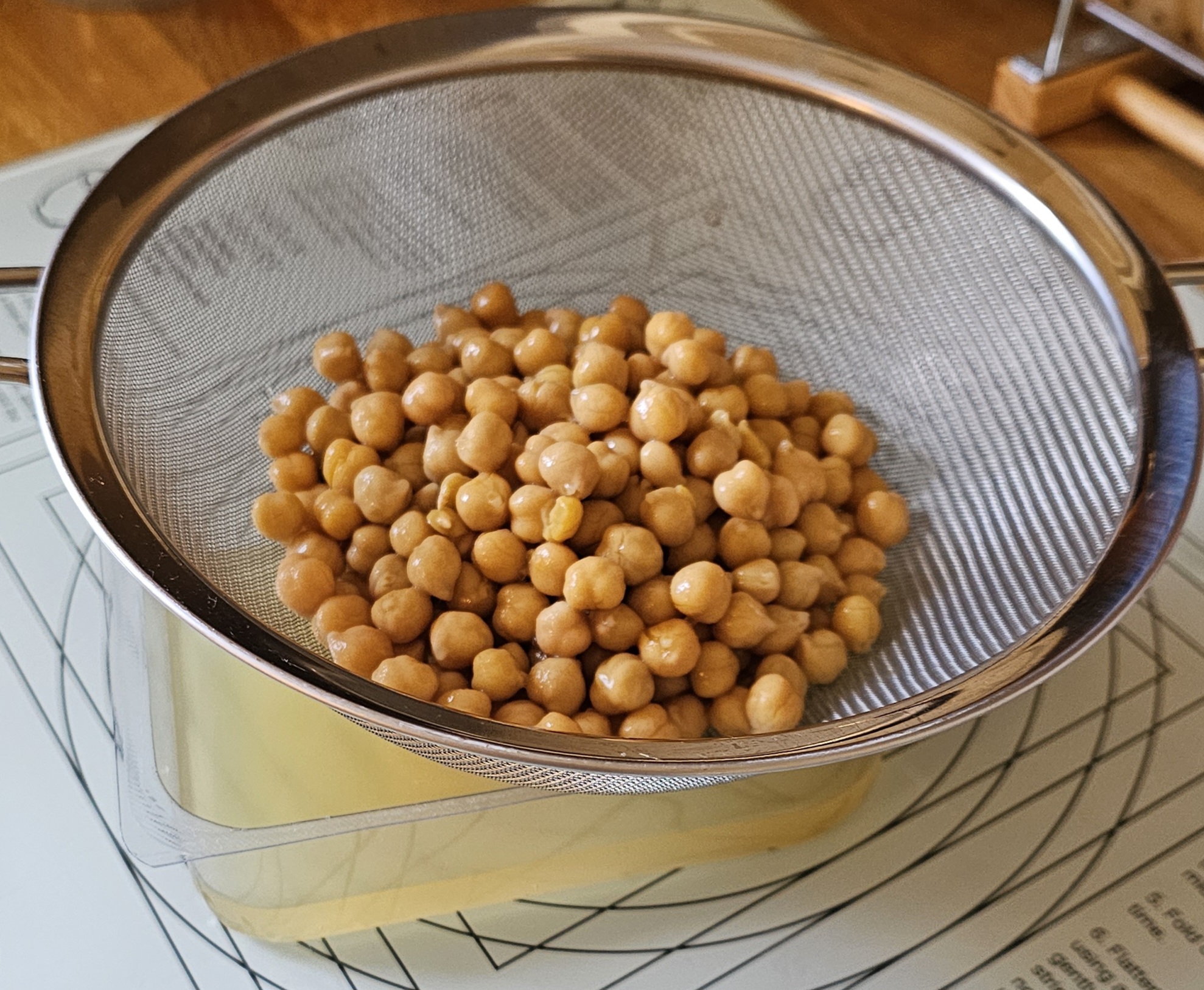 Drained Chickpeas.jpg