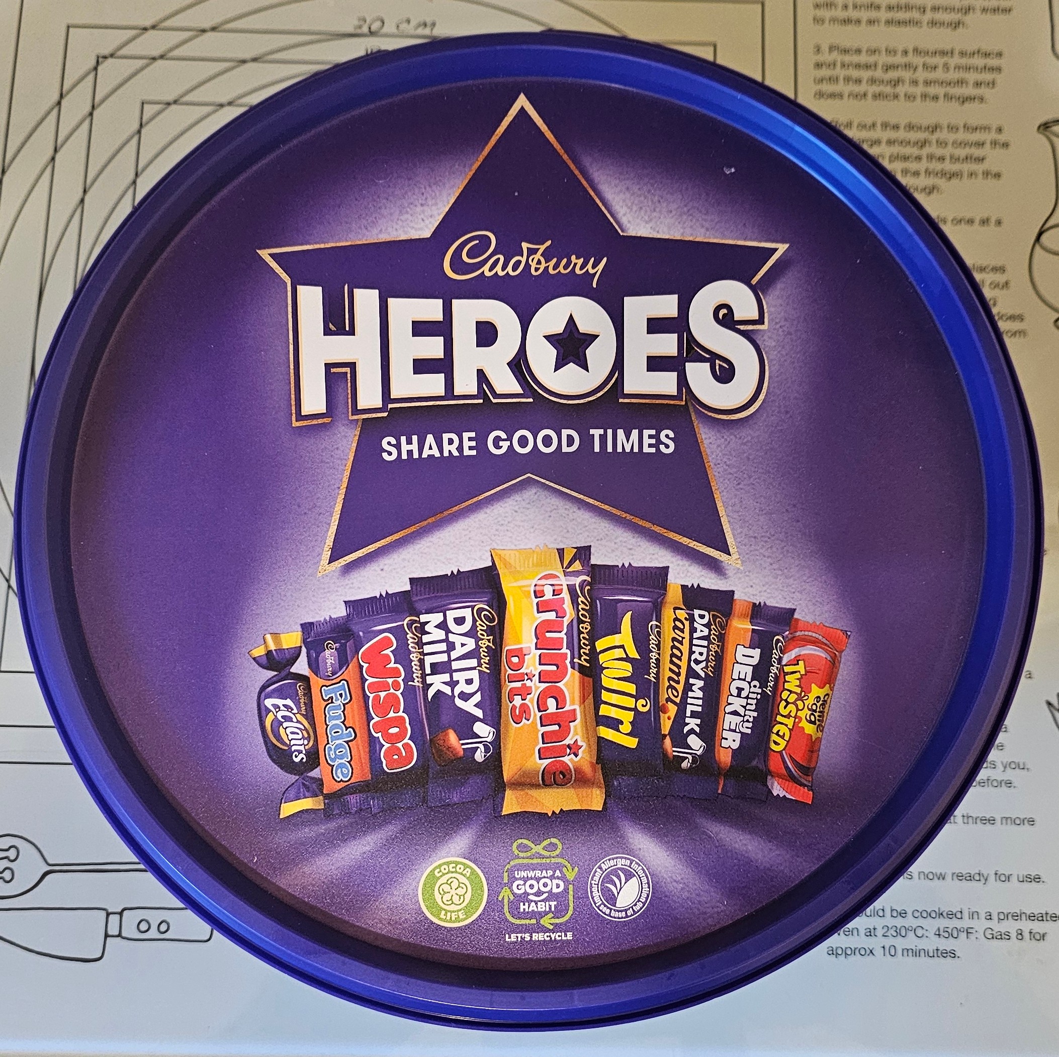 Heroes Tin.jpg