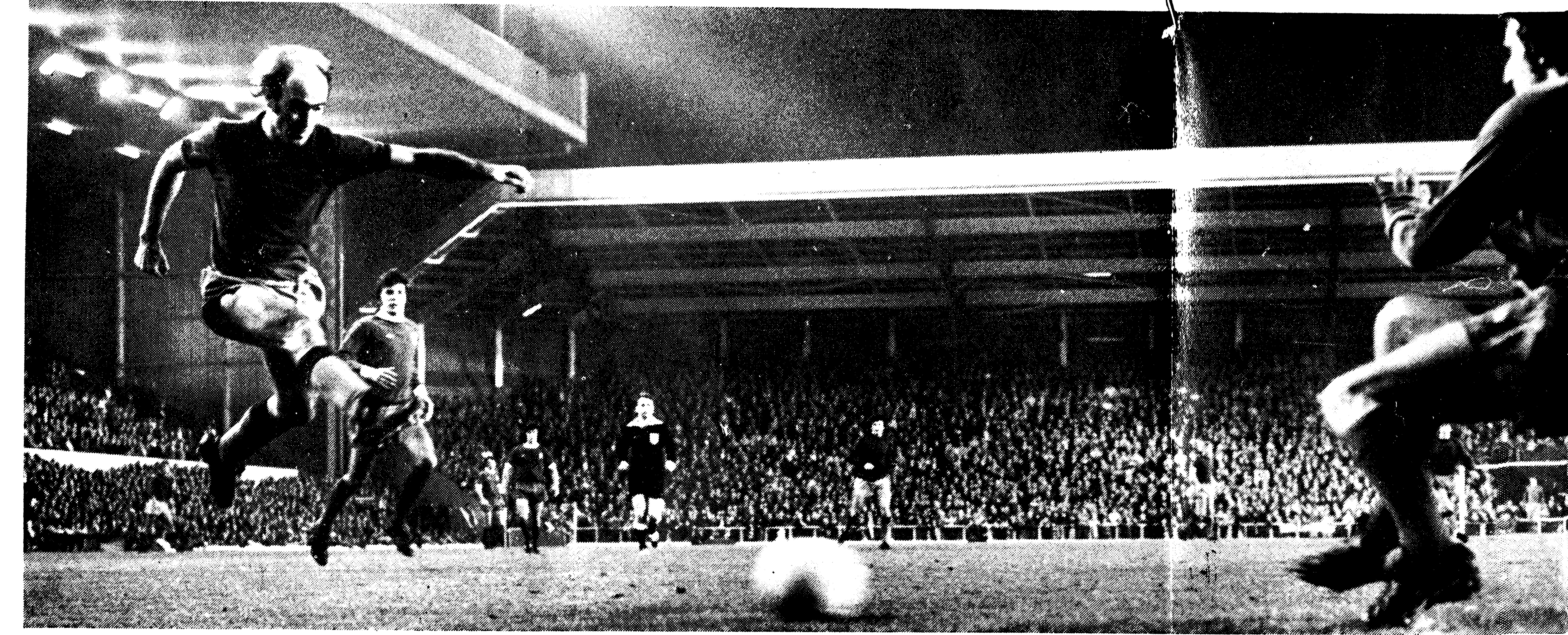 scoring_at_Anfield_1-1_LCup.jpg