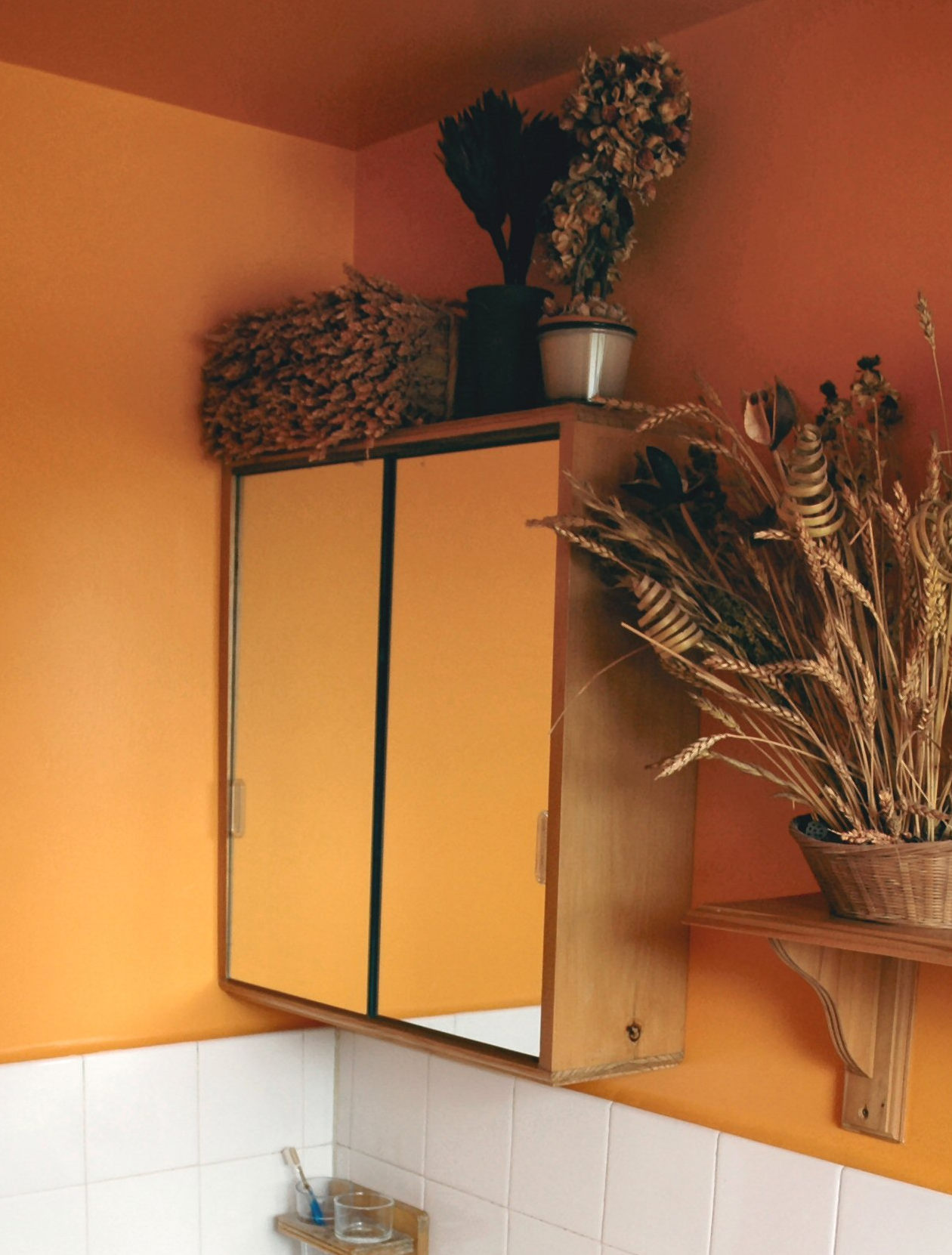 Bathroom 2a.jpg