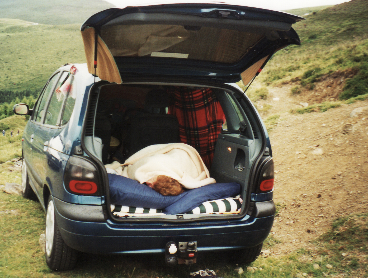 TdF 2000 accomodation.jpg