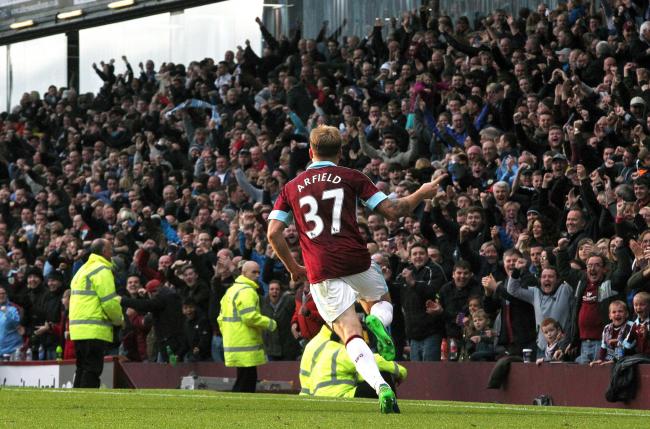 CS019_Burnley_WINNINGGOAL_CELE_v_Everton.jpg.gallery.jpg