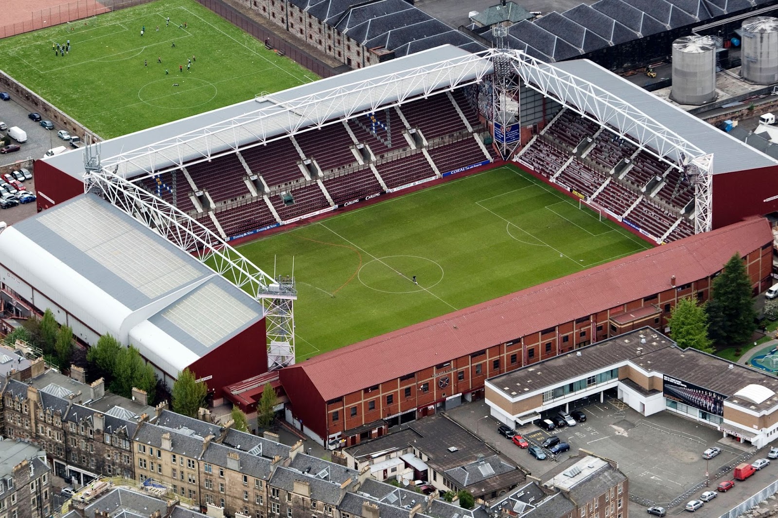 Hearts-Tynecastle-stadium-dailyrecord.co.uk.jpg