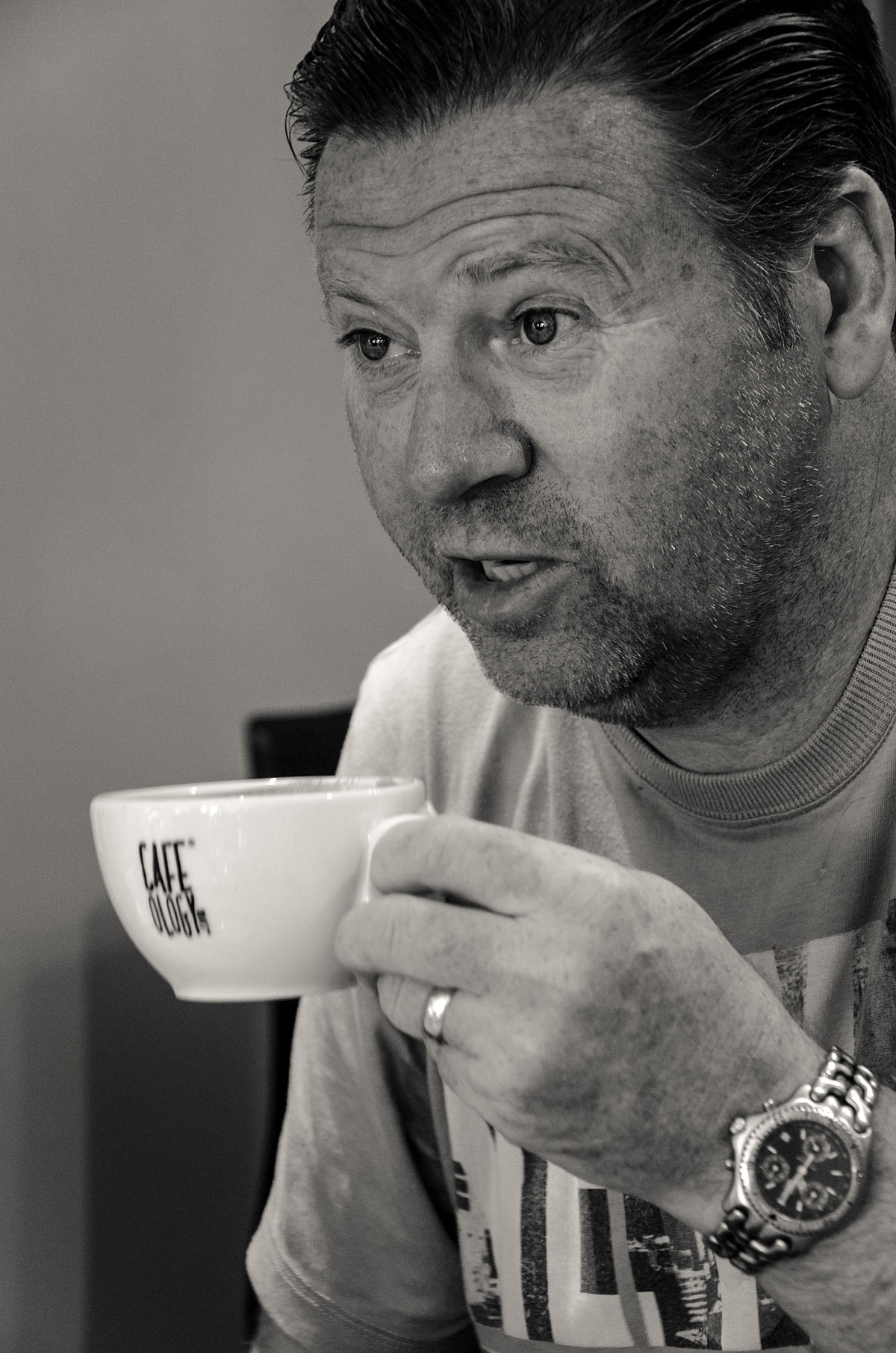 1200px-Chris_Waddle_2012.jpg