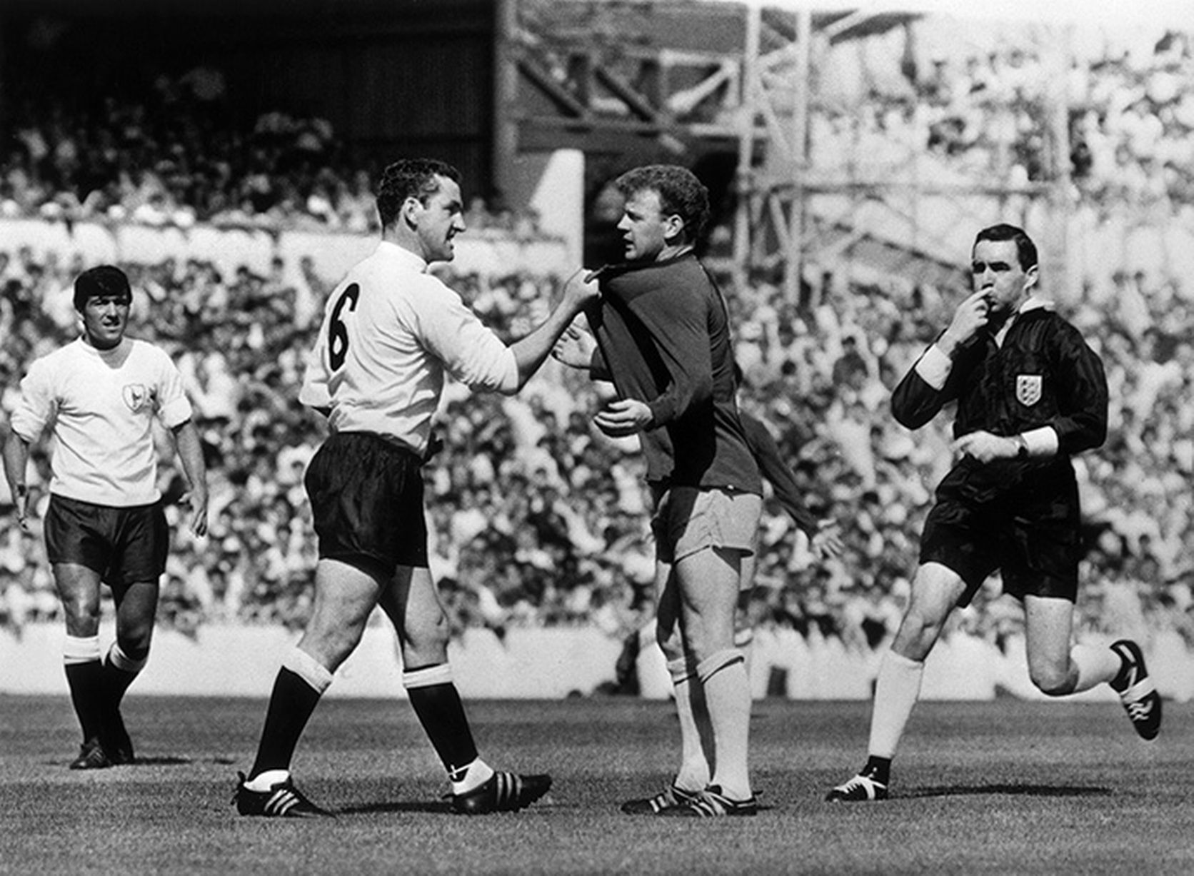 Dave-Mackay.jpg